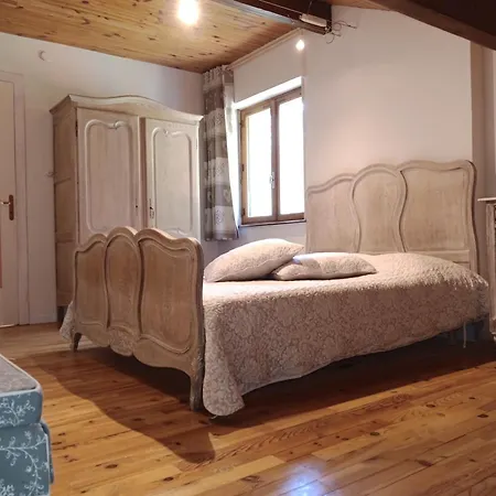 Chalet La Fugue En Bresse